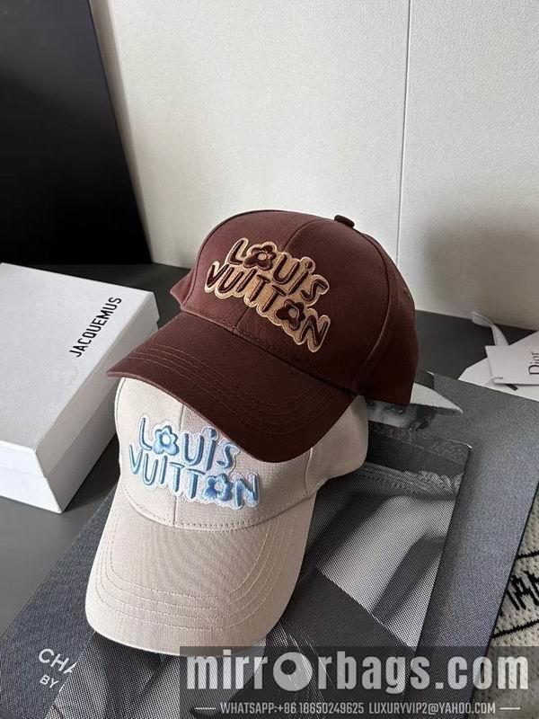 LV Hat dx30