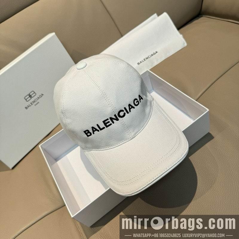 Balenciaga Hat dx79