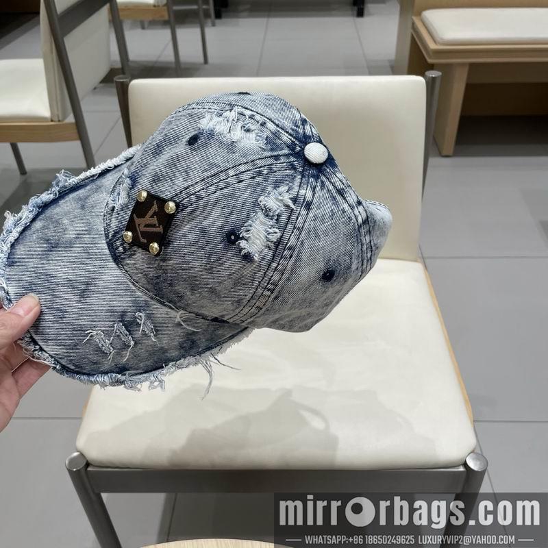 LV Hat 030953