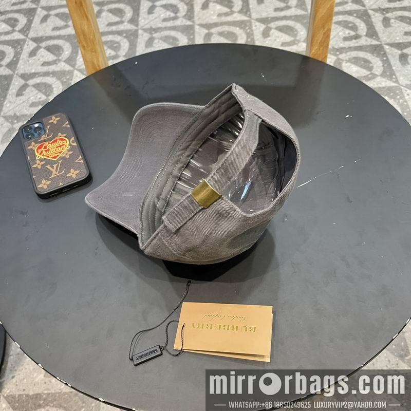 Burberry Hat 041701