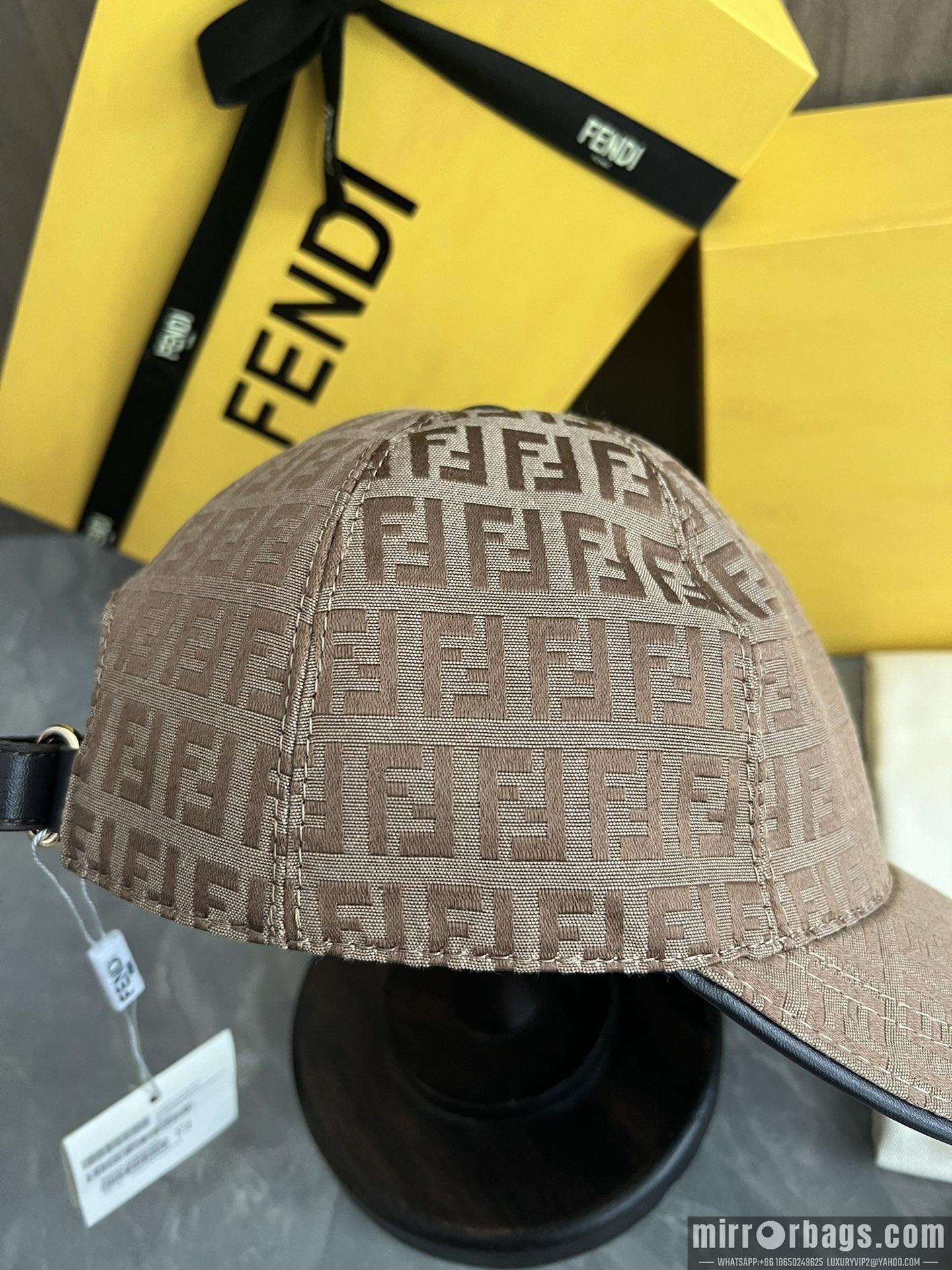 Fendi Hat dx87