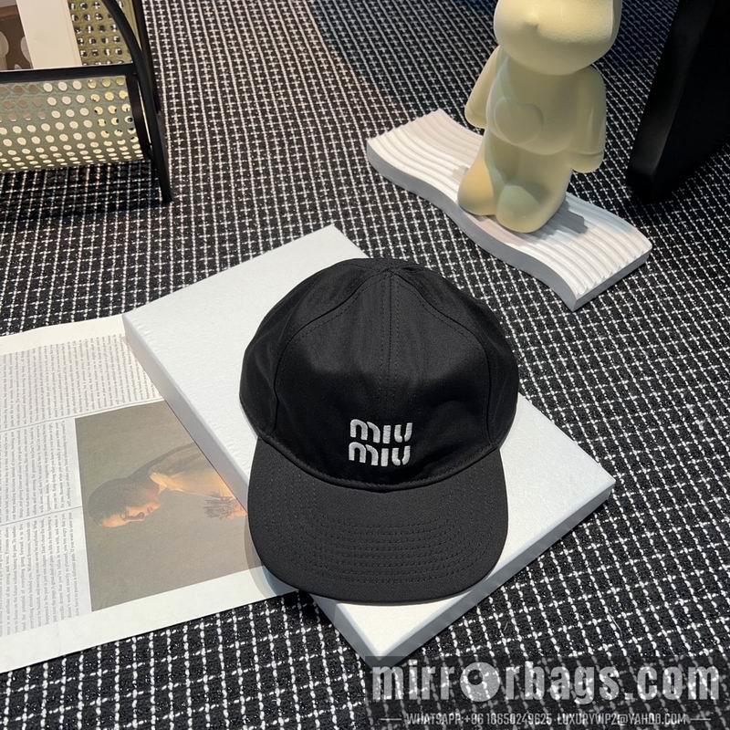 Miumiu Hat dx43