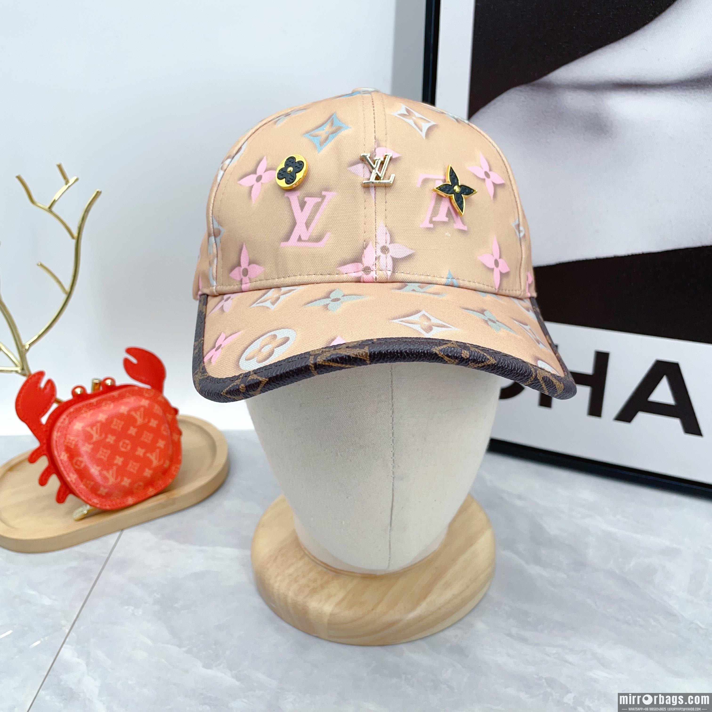 LV Hat dx03