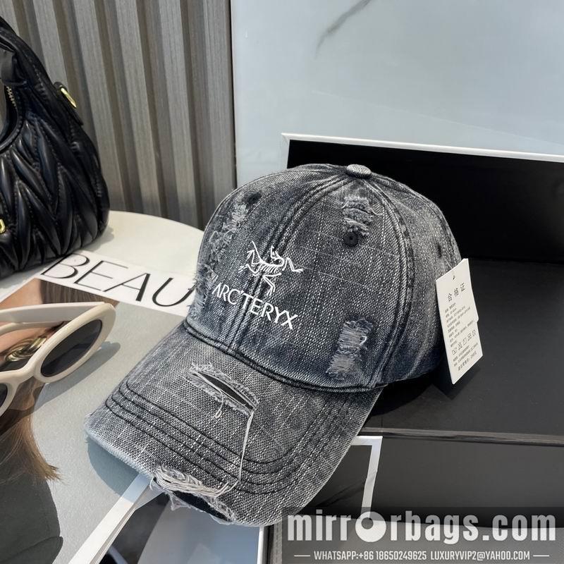 Arcteryx Hat dx18