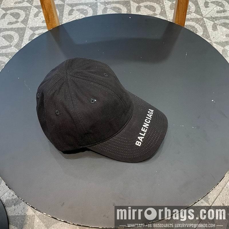 Balenciaga Hat 072302