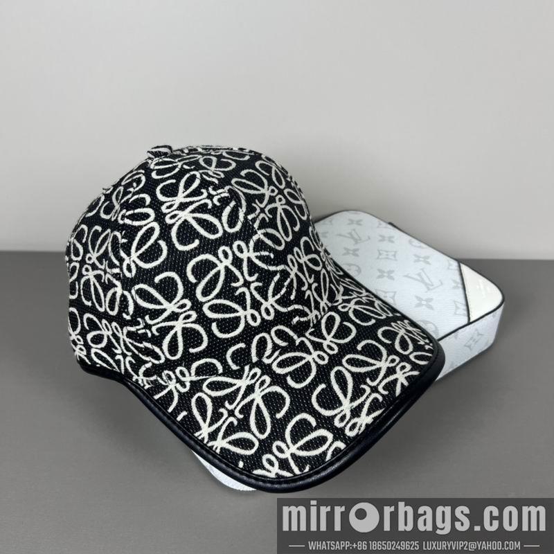 Loewe Hat dx43