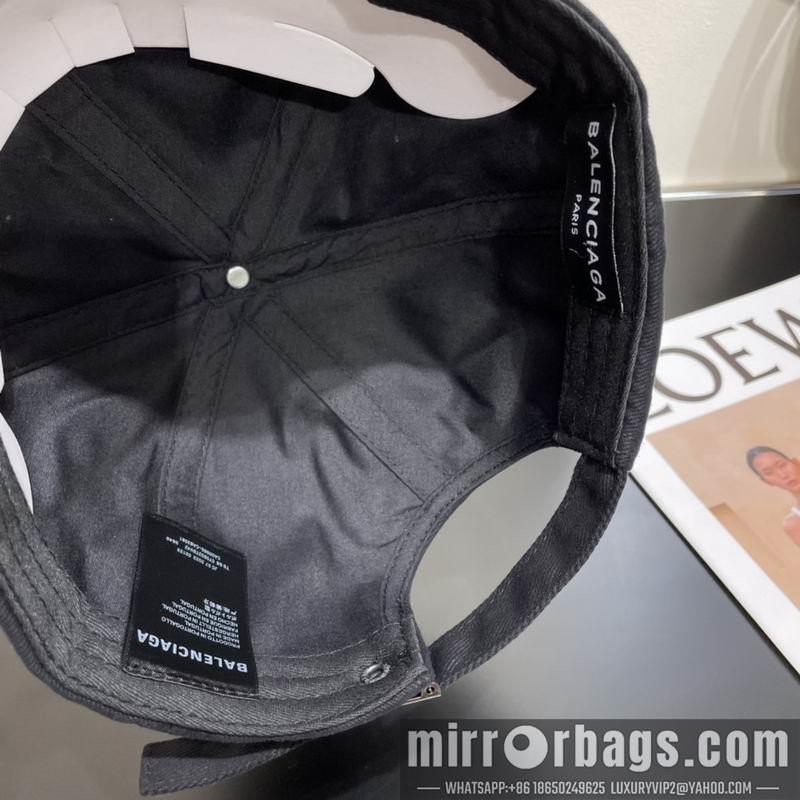 Balenciaga Hat dx49