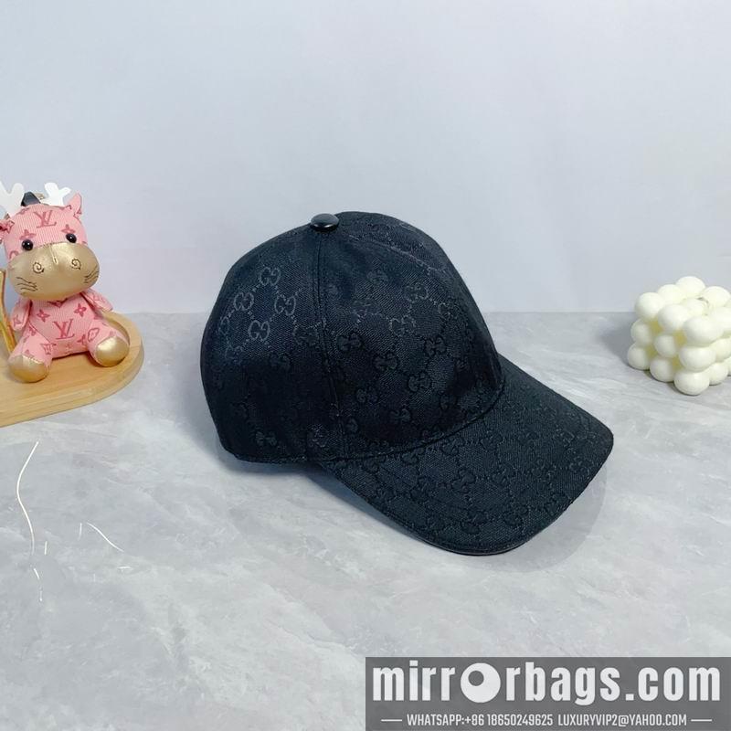 Gucci Hat dx119