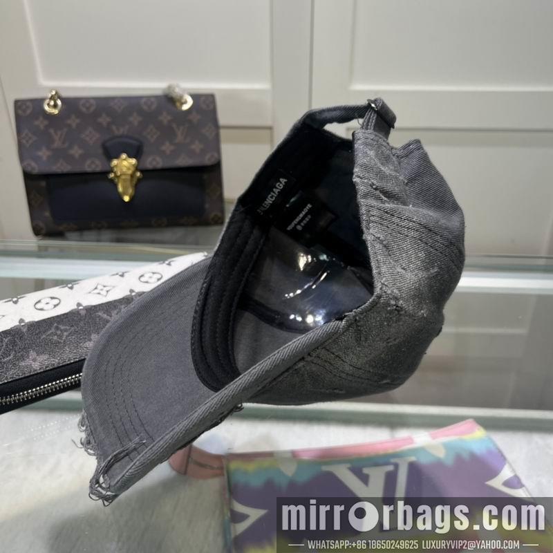 Balenciaga Hat dx84