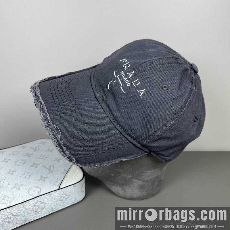 Prada Hat dx30