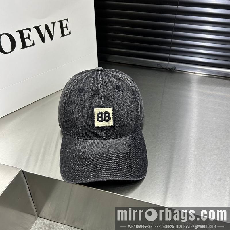 Balenciaga Hat dx22