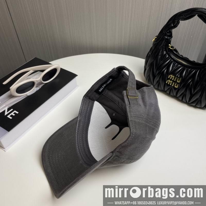 Balenciaga Hat 102801