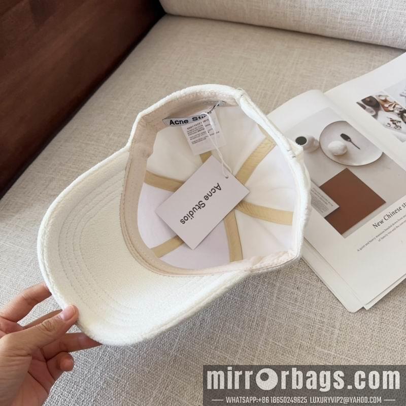 Acne Hat dx12