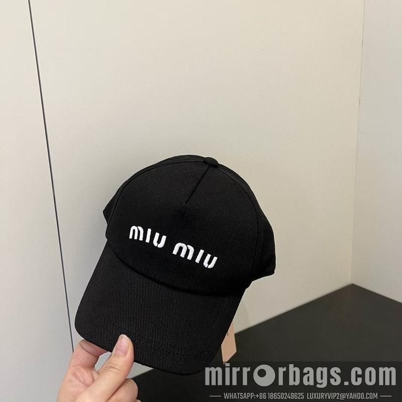 Miumiu Hat 091401