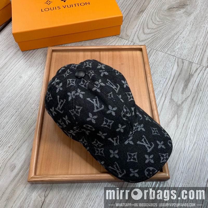 LV Hat dx171