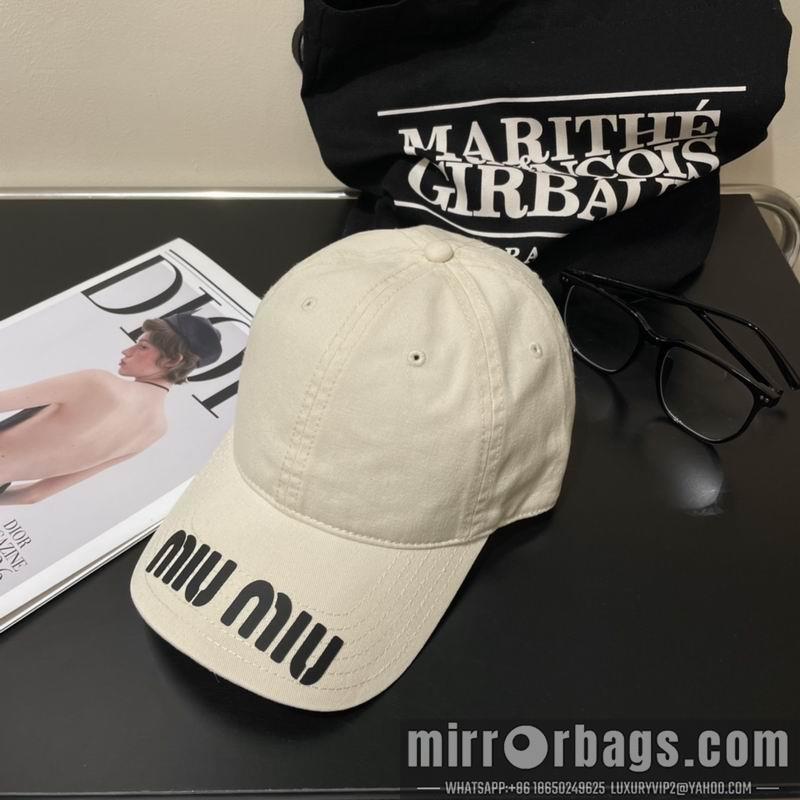 MiuMiu Hat 042701