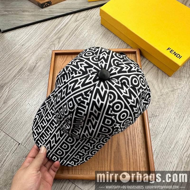 Fendi Hat dx102