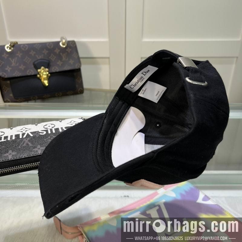 Dior Hat dx08