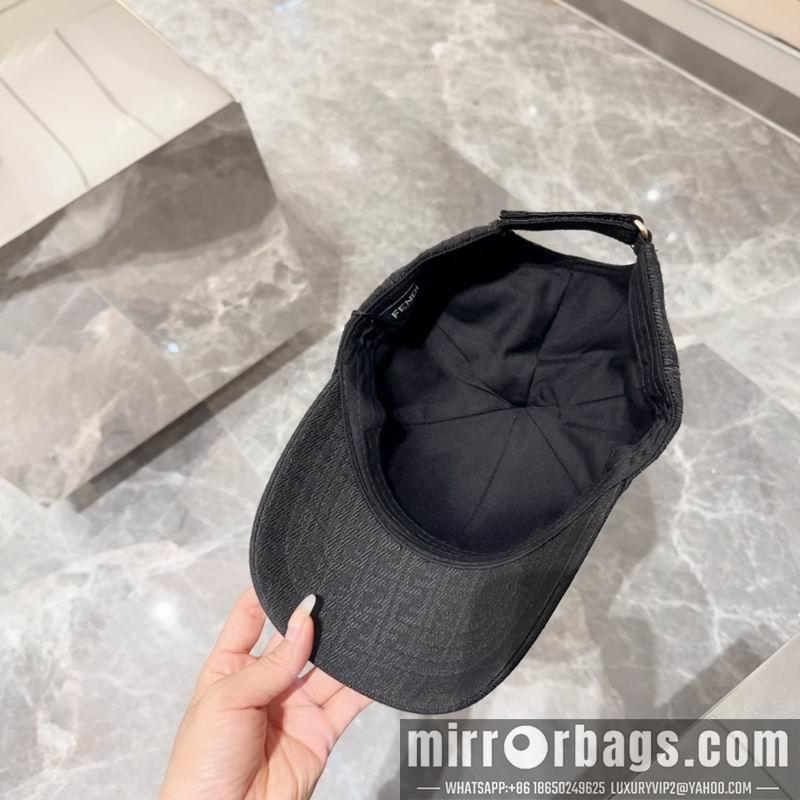 Fendi Hat 041702