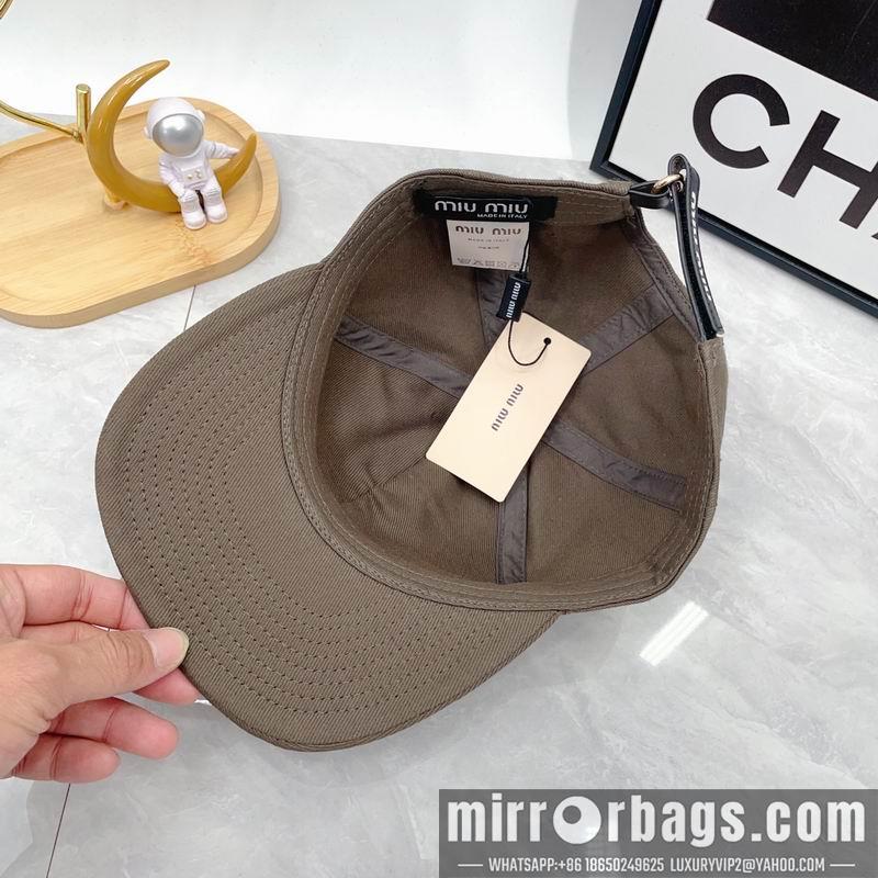 Miumiu Hat dx07