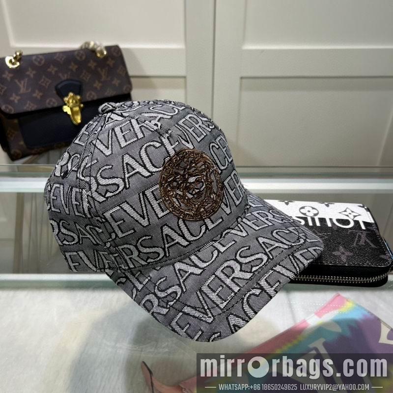 Versace Hat dx04