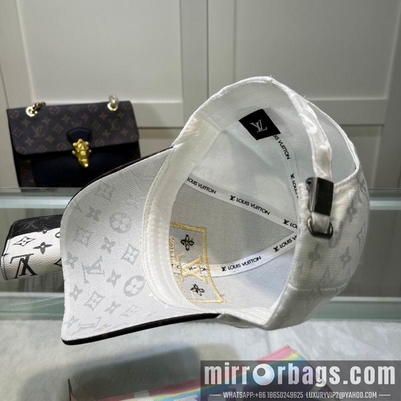 LV Hat dx23