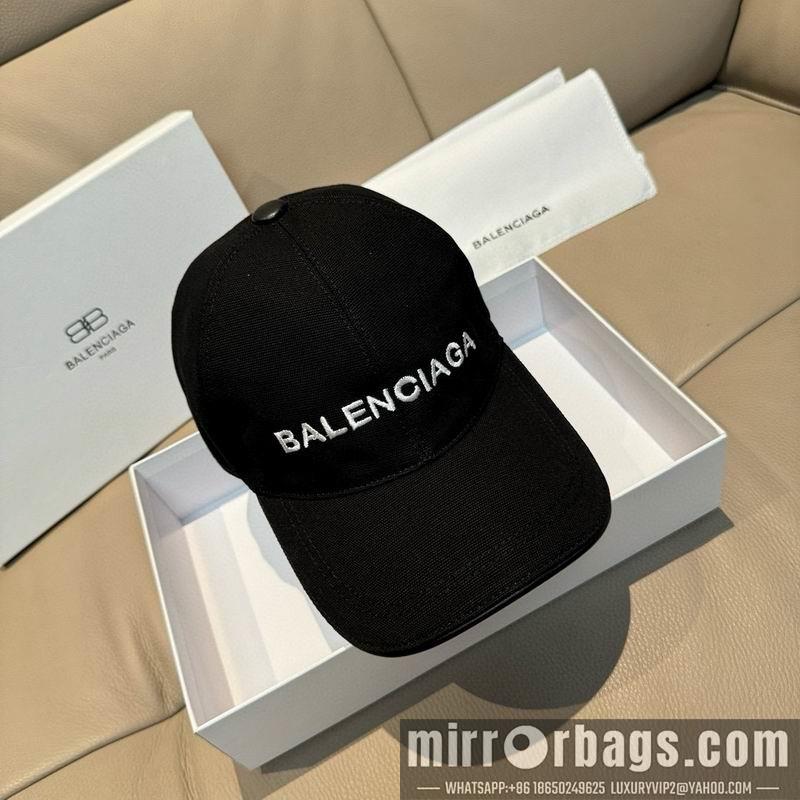 Balenciaga Hat dx79