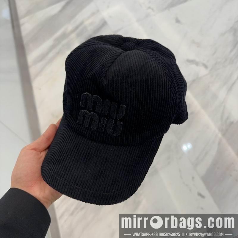 Miumiu Hat dx37