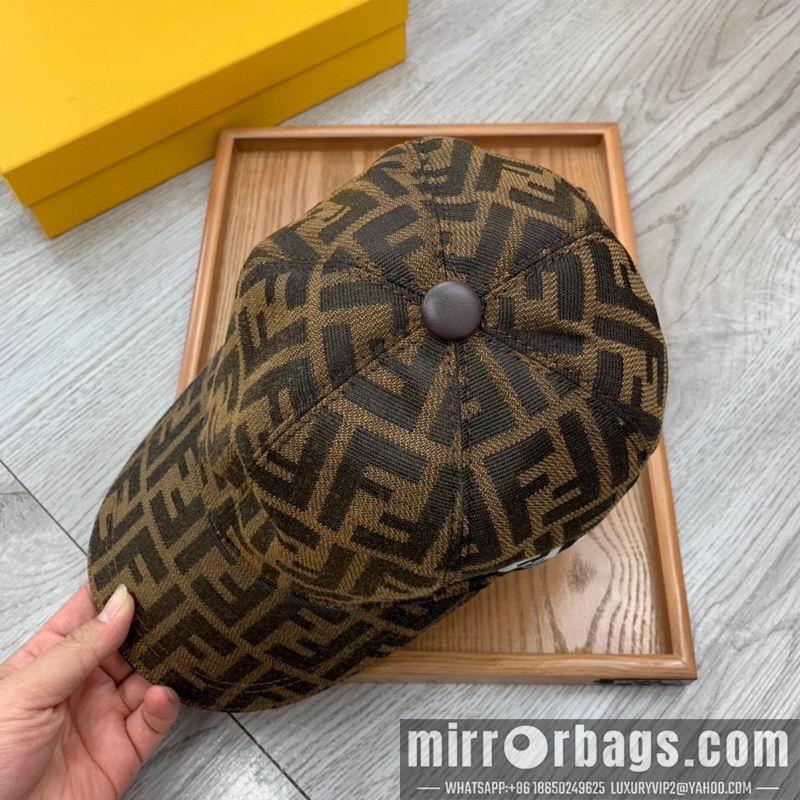 Fendi Hat dx101