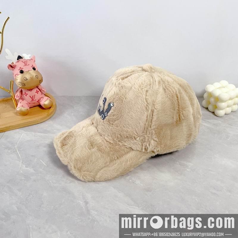 LV Hat dx100