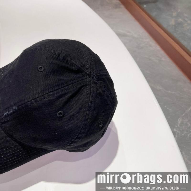 Balenciaga Hat 082602