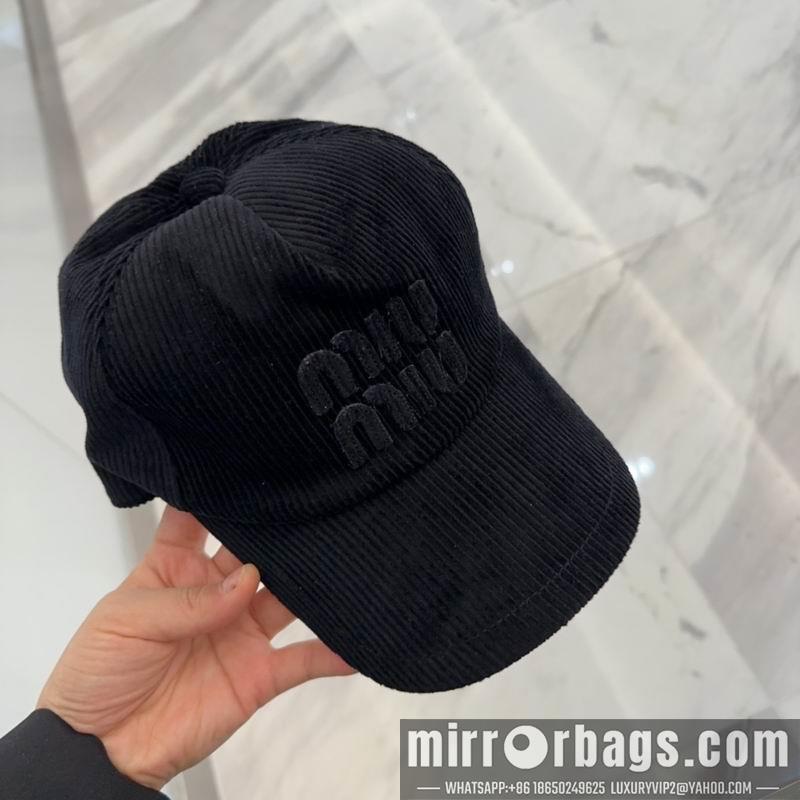 Miumiu Hat dx37