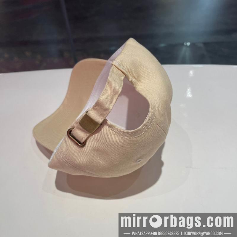 Dior Hat 082602