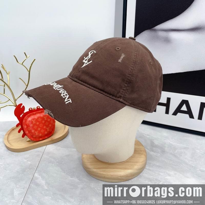 YSL Hat dx32