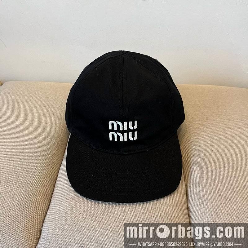 Miumiu Hat dx32