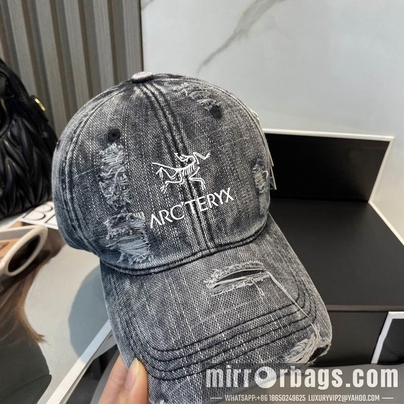 Arcteryx Hat dx18