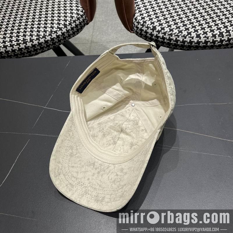 LV Hat 040204