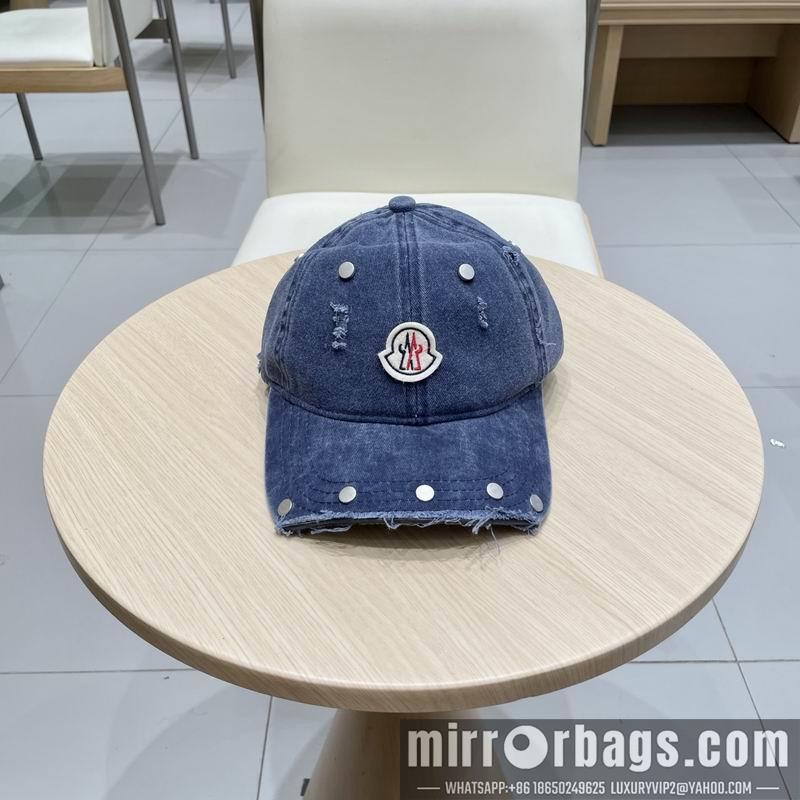 Moncler Hat 021002