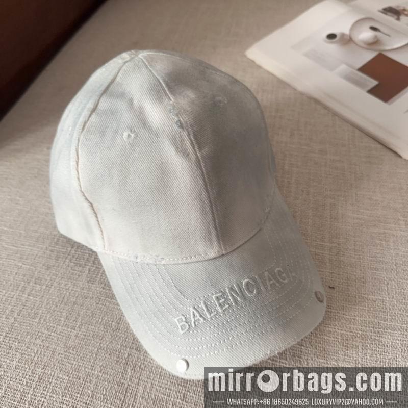 Balenciaga Hat dx23