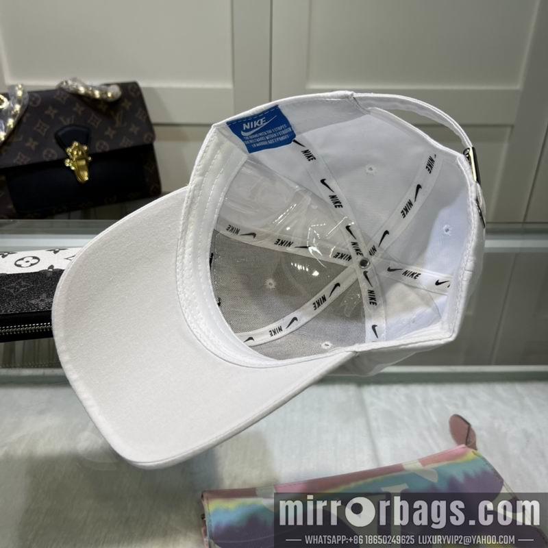 Nike Hat 061073