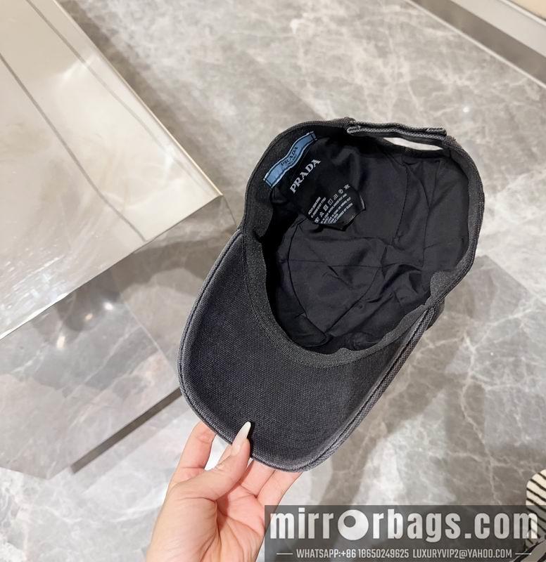 Prada Hat dx32