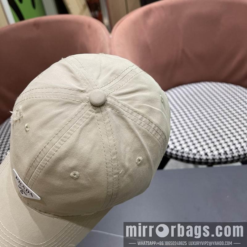 Prada Hat 040204