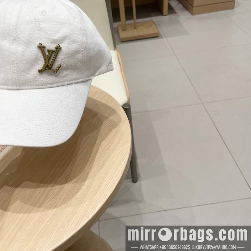 LV Hat 010902