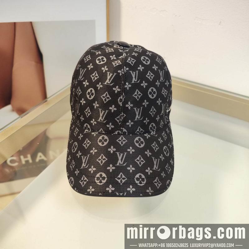 LV Hat dx139