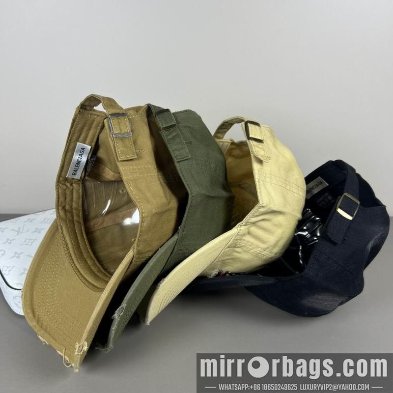 Balenciaga Hat dx27