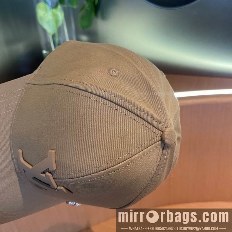 LV Hat 011301