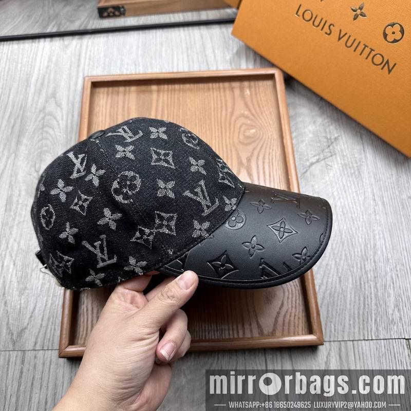LV Hat dx147