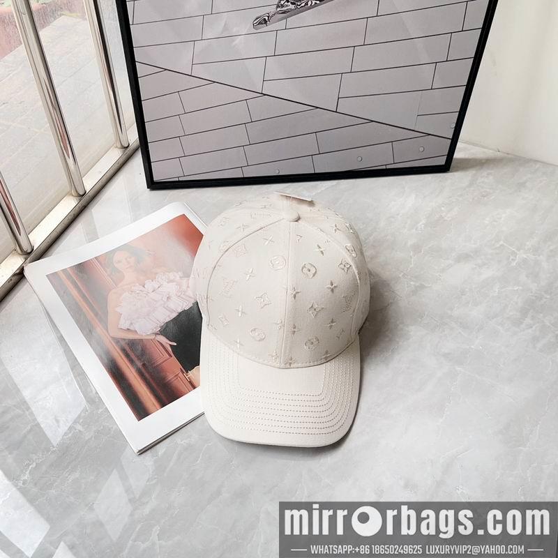 LV Hat 050703