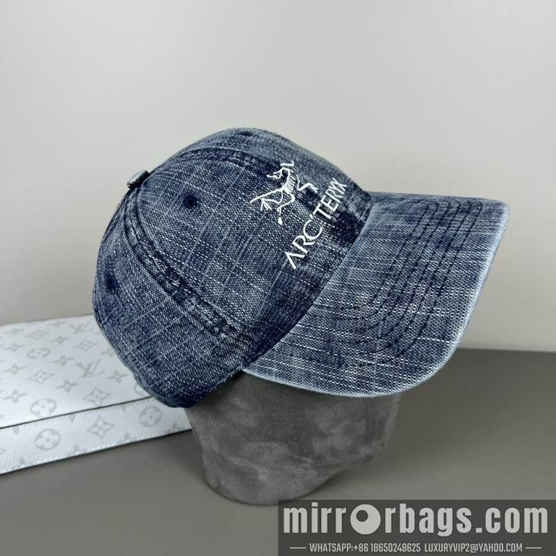 Arcteryx Hat dx16