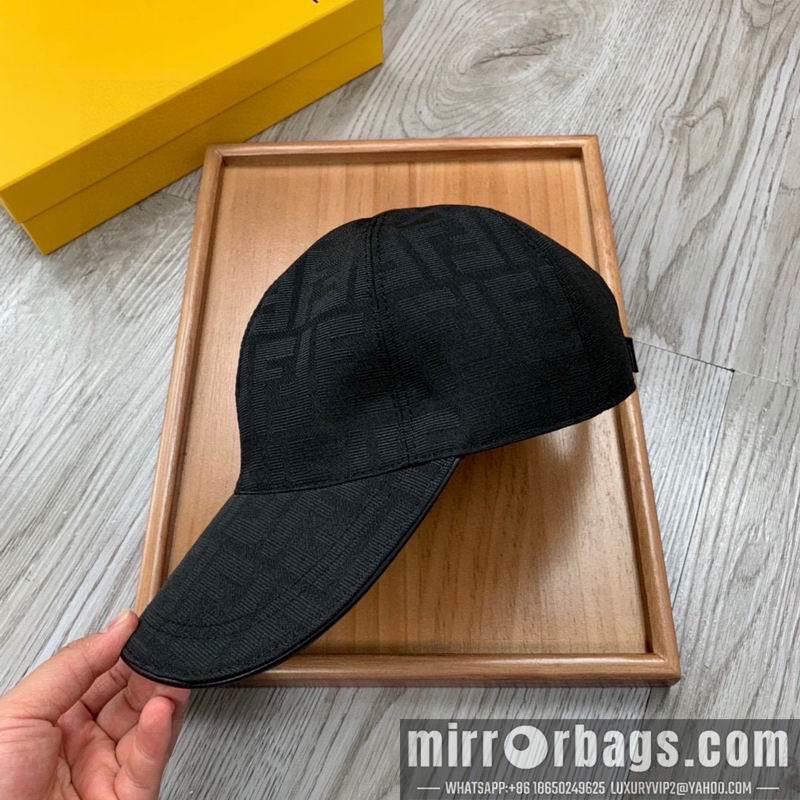 Fendi Hat dx99